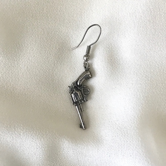 Vintage Revolver Singular Earring - Picture 2 of 2